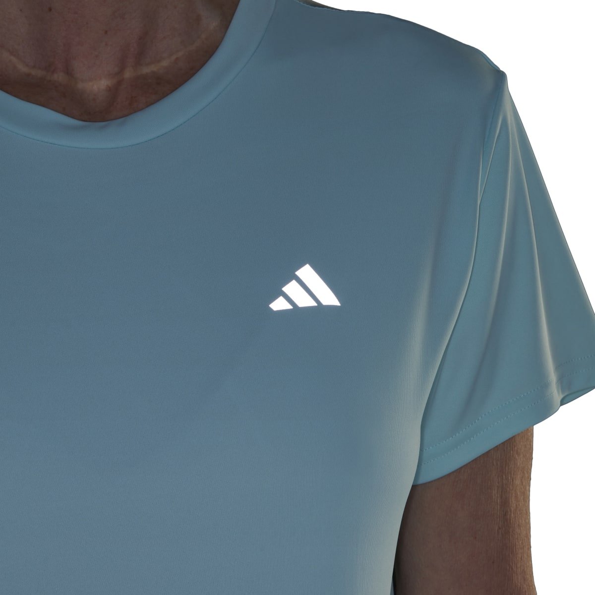 Camiseta adidas Run It Brand Love - Feminina - Fátima Esportes